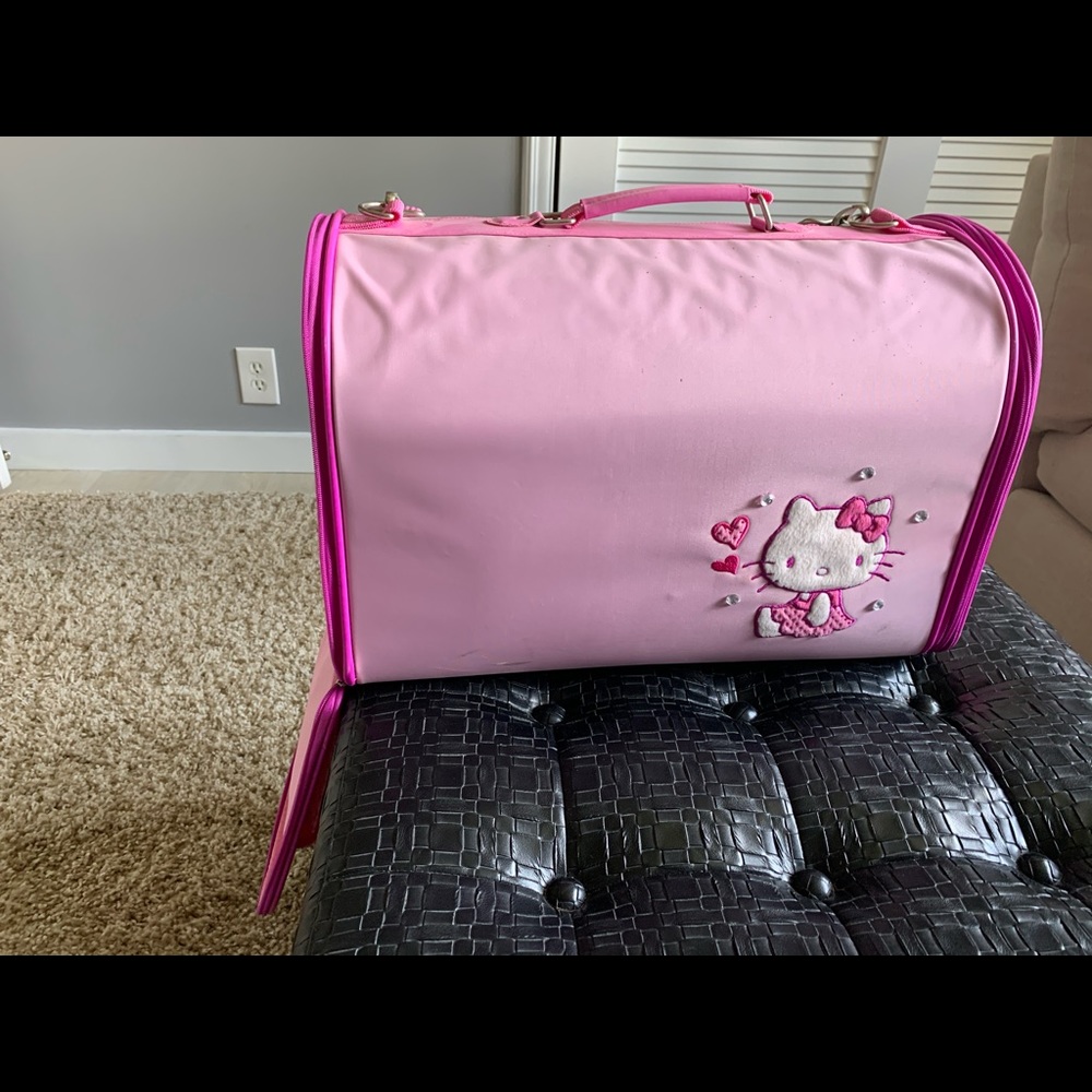 💜SALE💜 Hello Kitty Pet Carrier NWT!